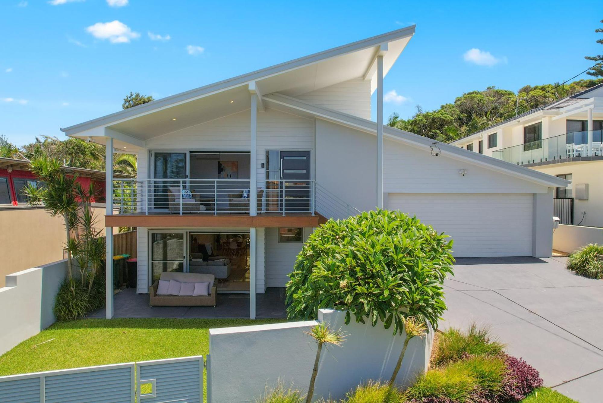 Holiday home Laze At Lighthouse - Family With Pool, Heated Pool Oct To Mar Port Macquarie